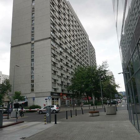 Apartament Metro Rondo Onz Warsaw Exterior photo