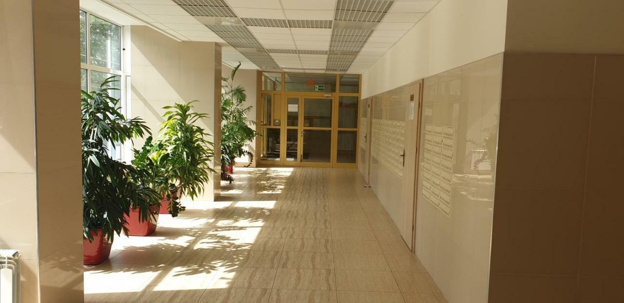 Apartament Metro Rondo Onz Warsaw Exterior photo